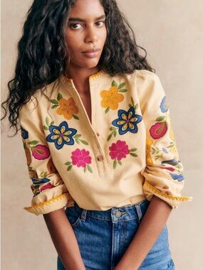 NWT Sezane / 8 / Severine Pastel Yellow Top w Flower Embroidery / French Girl